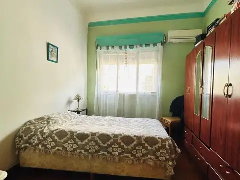 Depto Tipo Casa 4 ambientes con 2 baños