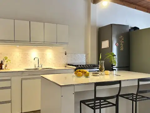 Casa en  alquiler 4 habitaciones Spegazzini