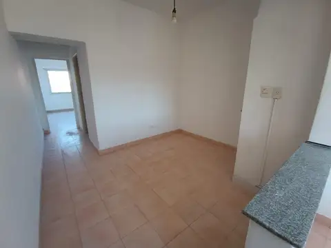 PH 2 ambientes con jardín y quincho. Munro