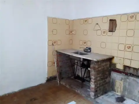 Casa 4 ambientes con 1 baño