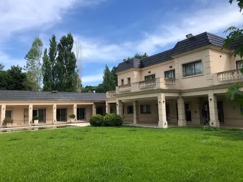 Casa en Venta de 5 dormitorios