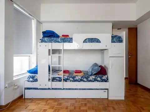 Marcelo Torcuato de Alvear e/ Talcahuano y Uruguay