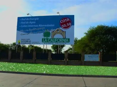 CASAS - CASA - CALIFORNIA, RESISTENCIA