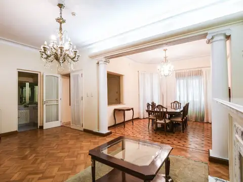 Casa 6 ambientes con 3 baños