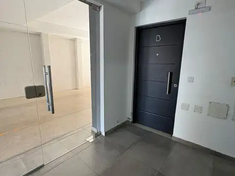 Oficina en Alquiler en Banfield, $ 420.000