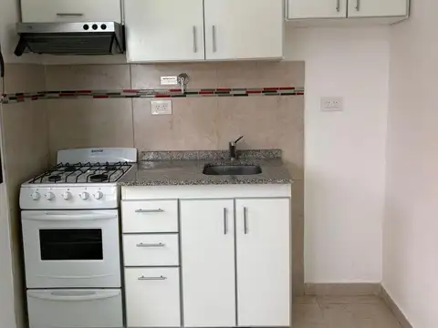 Oficina monoambiente con cochera