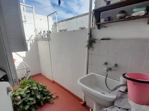 Vendo departamento de gran tamaño en pleno centro 91m2