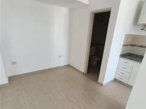 Departamento en Alquiler en Microcentro, $ 380.000