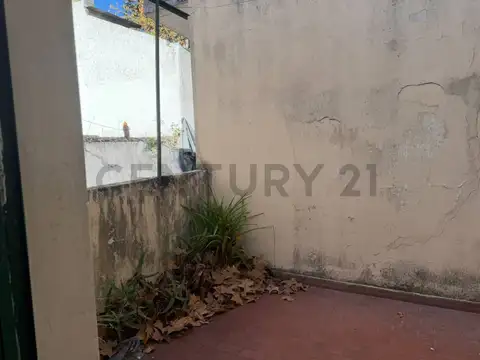 VENTA PH 2 AMBIENTES PRIMER PISO X ESCALERA CULLEN 5777 VILLA URQUIZA