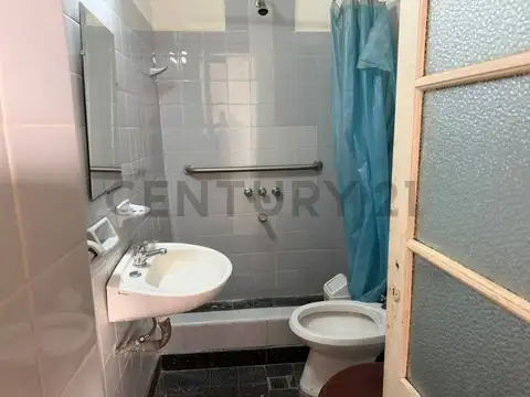 Cullen 5700, Piso 1