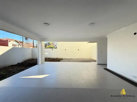 Depto Tipo Casa en Venta en Ciudad De Tigre, USD 198.000
