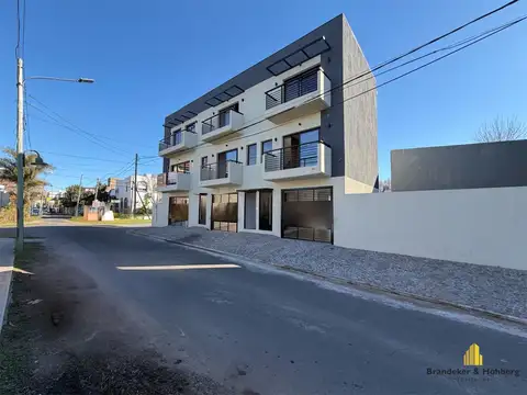 Depto Tipo Casa en Venta de 4 ambientes