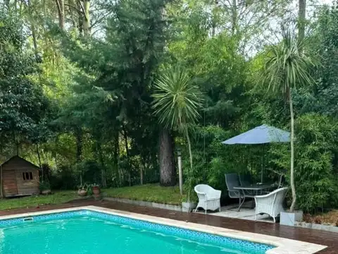 Casa en alquiler temporario - 2 Dormitorios 2 Baños - Cariló