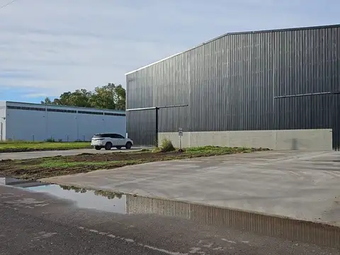 GALPON VENTA  POLO 24  MORENO 2590 M2 ESTRENAR