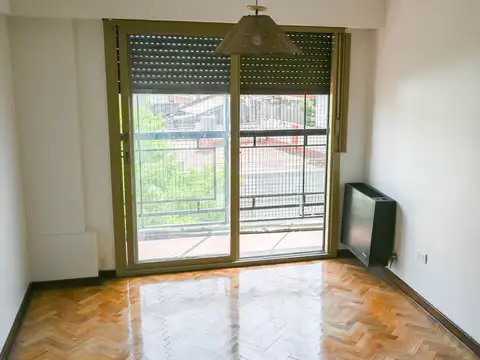 Departamento en Alquiler en Parque Patricios, $ 800.000