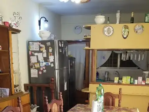 DEPTO T/CASA EN VENTA SADI CARNOT AL 500 WILDE