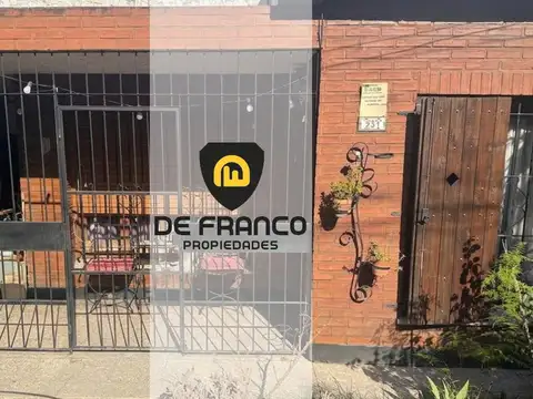 CASA VENTA VENTA 3 AMBIENTES CON DEPARTAMENTO PARRILLA