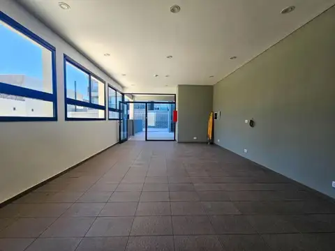 Departamento en Venta en Lisandro De La Torre, USD 85.000
