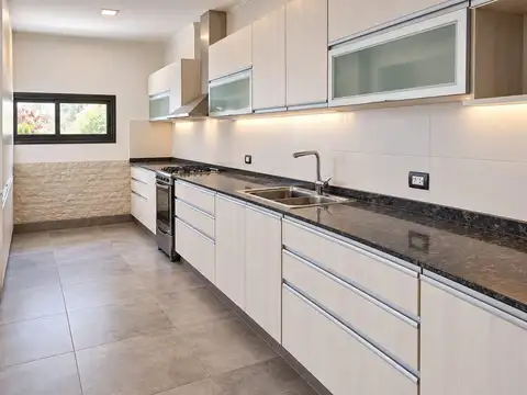 Casa en Venta en El Challao, USD 180.000