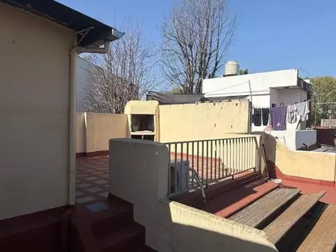 Depto Tipo Casa 2 ambientes con 1 baño