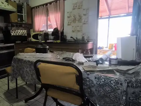 Departamento 5 ambientes con 2 baños