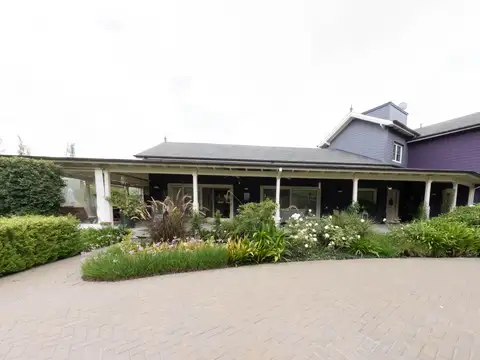 Venta casa 7 ambientes en Guernica El Paraíso Country Club