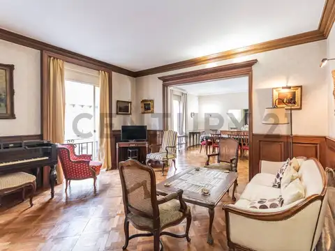 DEPARTAMENTO DE 7 AMBIENTES CON COCHERA EN RECOLETA