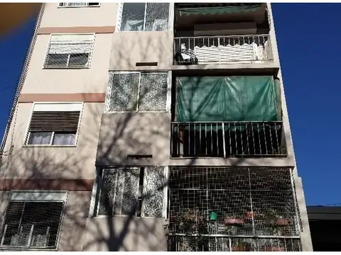 Lezica 4400, Piso 6