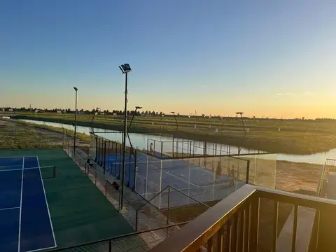 Terreno en venta en Funes Lake 500 metros