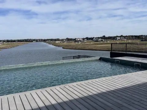 Terreno en venta en Funes Lake 500 metros
