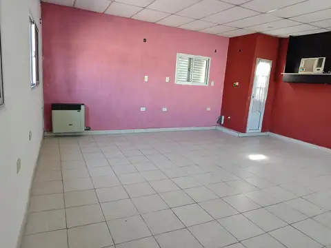 Casa en Alquiler en Barrio Bouchard, $ 700.000