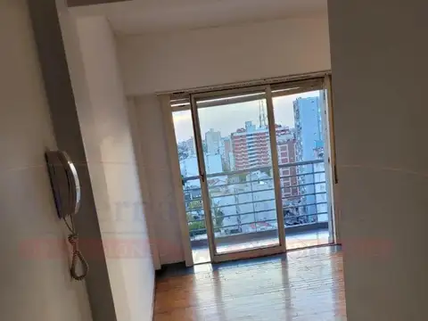 EXCELENTE DEPTO. 2 AMBIENTES EN EL CENTRO DE RAMOS MEJÍA