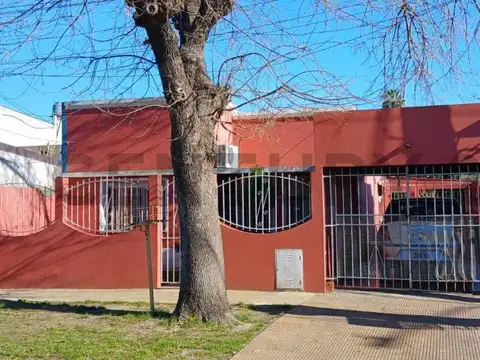 Casa en venta en Ringuelet 2 dormitorios