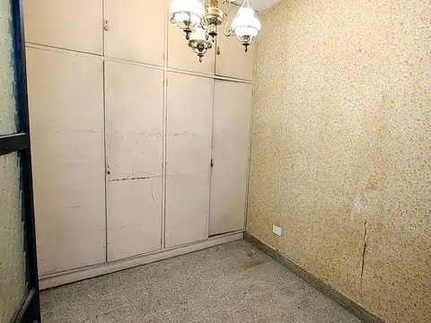 Departamento 6 ambientes con 2 baños