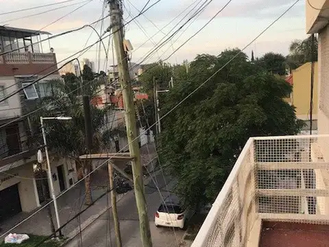 WILDE DEPARTAMENTO DE 3 AMBIENTES AL FRENTE