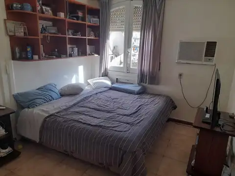 VENTA DE DEPARTAMENTO DE SEIS AMBIENTES  RECOLETA