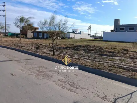 LOTE EN DOCTA  AVENIDA