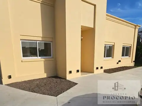 Casa 4 ambientes en venta en El Nacional Club De Campo - General Rodríguez