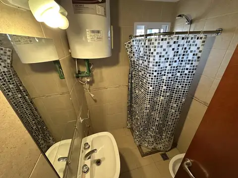 Depto Tipo Casa en Alquiler en Villa Ballester, $ 450.000