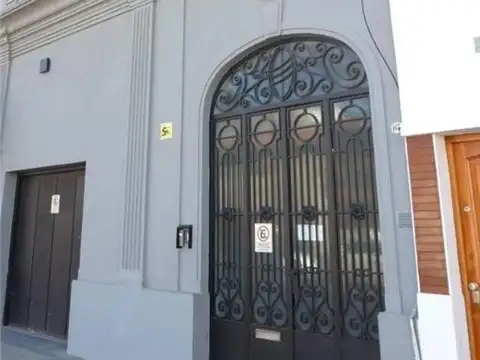 Loyola 1600