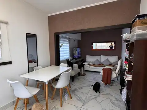 Depto Tipo Casa en Venta con 1 cocheras