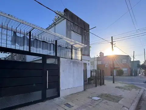 Depto Tipo Casa en Venta de 2 ambientes
