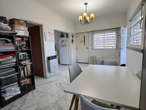 Depto Tipo Casa en Venta con 1 cocheras
