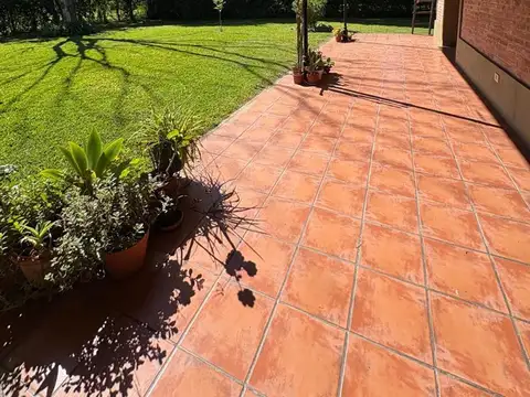 Casa 5 ambientes con 3 baños