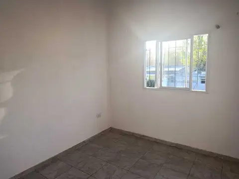 Departamento en Alquiler en Benavidez, $ 550.000