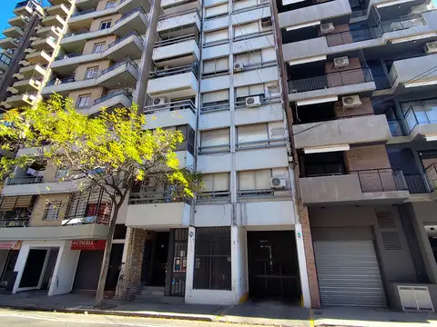 Depto 3 dorm + Comodín y COCHERA - Abasto