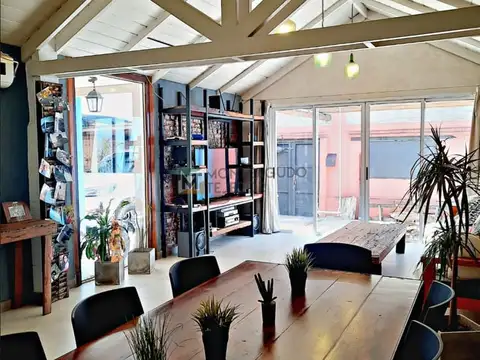 Casa 5 ambientes con 3 baños