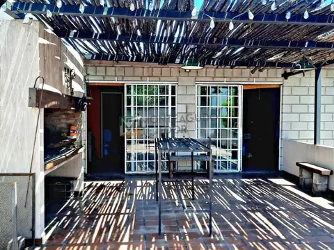 EXCELENTE CASA DE 5 AMBIENTES EN VENTA 