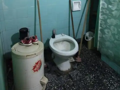 Amplia propiedad   en venta enGregorio de Laferrere