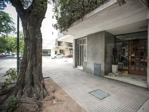 Departamento en Venta de 3 ambientes al Frente con Balcon en Colegiales